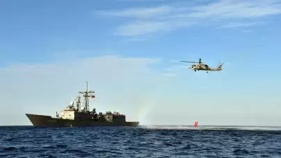 TCG Gelibolu, Libya açıklarında eğitim gerçekleştirdi