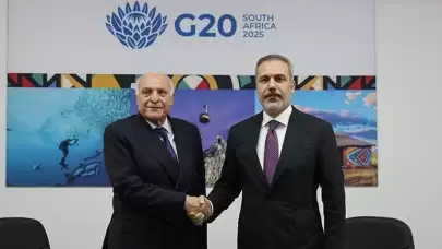 Dışişleri Bakanı Hakan Fidan, Kanadalı ve Cezayirli mevkidaşlarıyla görüştü