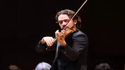 Ödüllü keman virtüözü Giuseppe Gibboni, İstanbul'da sevenleriyle buluştu