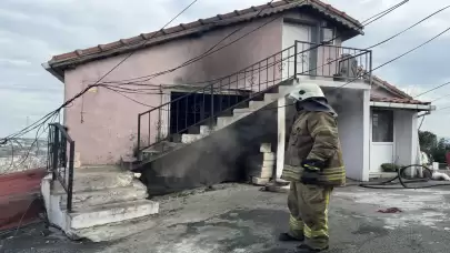 Sarıyer'de meydana gelen iki katlı binadaki yangın kısa sürede kontrol altına alındı