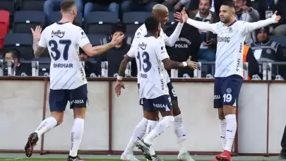 Fenerbahçe Gaziantep FK'yi 4 golle geçerek çeyrek finale yükseldi!