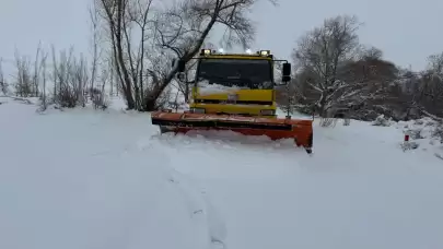 Kayseri'de kar yağışı etkisini gösterdi, 38 mahalle ulaşıma kapandı