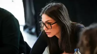 Eşref Rüya konusu ne, kadrosunda kimler var?