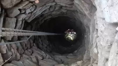 Muğla'da kuyuya düşen keçi kurtarıldı