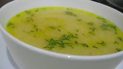 Şehriyeli tavuk suyu çorbası tarifi