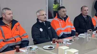 Bakan Uraloğlu: İstanbul'da 599 araçla kar ve buz mücadelesi devam ediyor