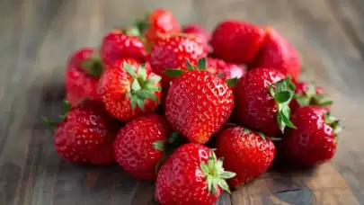 Çileğin faydaları neler? Çilek hangi mevsimde yenir?