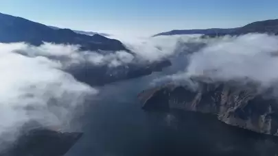 Sis bulutlarıyla kaplanan Obruk Barajı Gölü dron ile görüntülendi