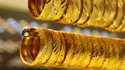 Altının kilogram fiyatı 3 milyon 270 bin liraya yükseldi