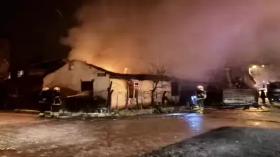 Samsun Terme'de müstakil evde çıkan yangın korkuttu!