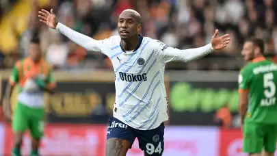 Fenerbahçe Alanyaspor'u 2 golle geçti