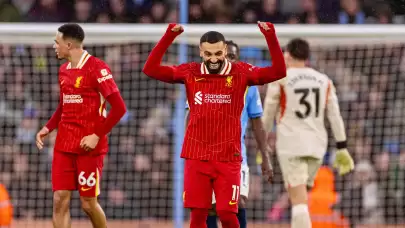 Premier Lig’de Liverpool şampiyonluğa koşuyor