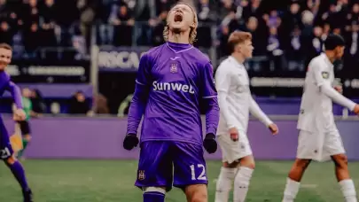 Fenerbahçe'nin rakibi Anderlecht, Belçika Ligi'nde golcüsü Dolberg ile kazandı