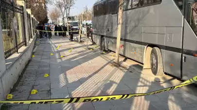 Afyonkarahisar'da bıçaklı ve pompalı tüfekli kavgada 2 kişi yaralandı