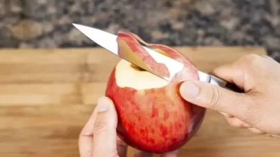 Elma kabuklarının mucizevi etkileri! Faydalarını duyunca şaşıracaksınız