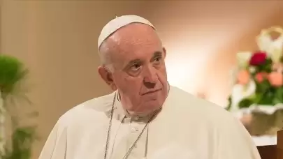 Papa Franciscus'un tedavisinde değişikliğe gidildi
