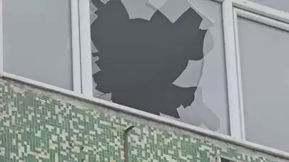 İstanbul'da korkunç olay! Arkadaşlarını dövüp, camdan attılar