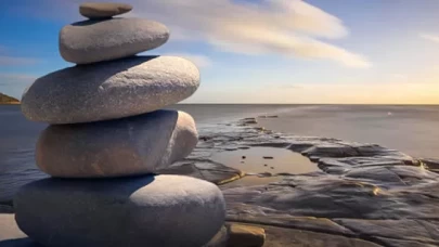 Huzur İçin Okunacak Dualar: İç Huzuru ve Sükuneti Sağlayan Yüce Sözler