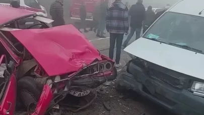 Ordu'da iki araç kafa kafaya çarpıştı: 5 yaralı