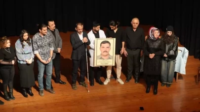 Kastamonu’da şehit düşen narkotik polisi Ahmet Şahan anısına tiyatro oyunu sahnelendi