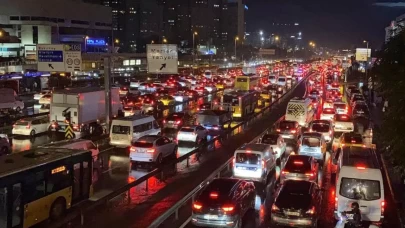 İstanbul'da trafik yoğunluğu arttı