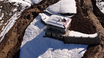 Rize'de heyelanın yaşandığı bölge havadan görüntülendi