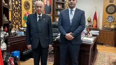 MHP'li Özmen Alp Giray Erdemir'den 'Askıda 9 Gülek Buğday' kampanyasına büyük destek