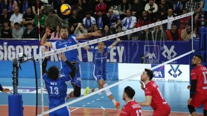 Kupa Voley'de ilk finalist Halkbank oldu!