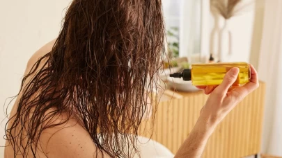 Saçlarınıza nefes aldıracak saç derisi detoksu