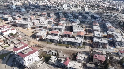 Bakan Kurum, Kahramanmaraş'taki yeniden inşa çalışmalarının görüntülerini paylaştı