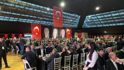 MHP'den Antalya'da iftar yemeği