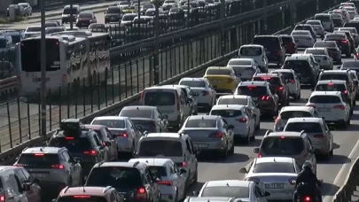İstanbul’da bayram trafiği: E-5’te yoğunluk zirveye çıktı