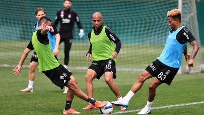 Beşiktaş, derbi hazırlıklarını sürdürüyor