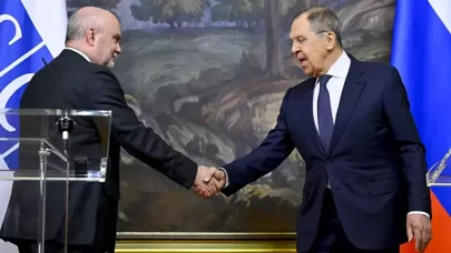 Rusya Dışişleri Bakanı Lavrov, AGİT Genel Sekreteri Sinirlioğlu ile görüştü