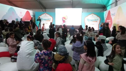 Depremzedeler Ramazan Panayırı'na akın etti!