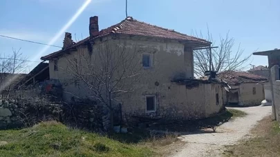 Denizli'de evlat vahşeti! Babasını sopayla dövüp, başını taşla ezerek öldürdü