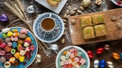 Ramazan Bayramı’nda Misafirlerinize İkram Edebileceğiniz 5 Lezzetli Tatlı Önerisi