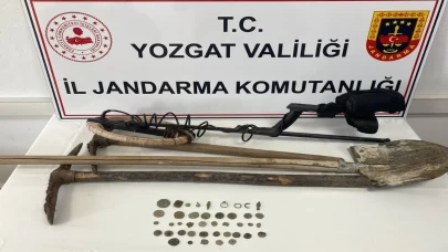 Yozgat Çekerek'te izinsiz kazı: 2 şüpheli tarihi eserlerle yakalandı