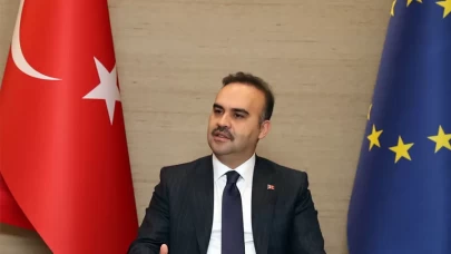 Sanayi ve Teknoloji Bakanı Kacır: Avrupa'nın üretim üssü olmuş bir Türkiye var bugün