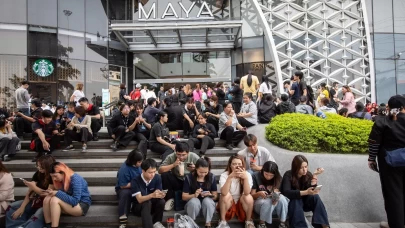 Myanmar’da şiddetli deprem! Tayland’da binalar boşaltıldı