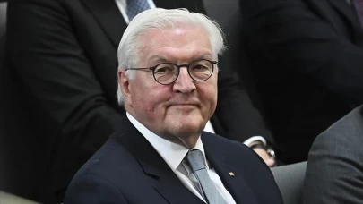 Bakü'den Almanya Cumhurbaşkanı Steinmeier'a bayrak tepkisi