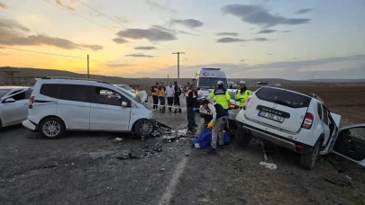 Diyarbakır Bismil’de 4 araç çarpıştı: Ölü ve yaralılar var