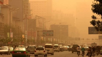 Japonya'da sarı kum görüldü