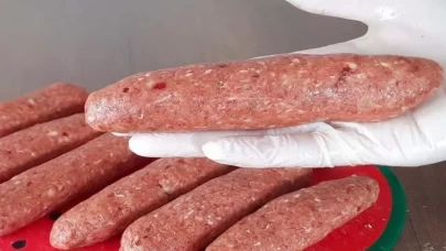 Evde sucuk yapmak isteyenler için adım adım tarif