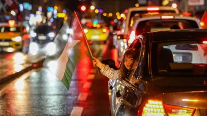 İstanbul’da, Gazze’ye destek için büyük araç konvoyu düzenlendi