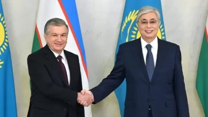 Kazakistan ve Özbekistan cumhurbaşkanları, Almatı'da buluştu