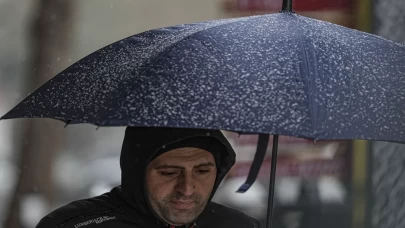 Başkent’te sabah saatlerinde kar sürprizi yaşandı