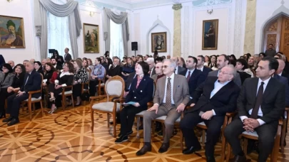 Bakü'de "Türkçe Konuşan Ülkelerin Millî Müzik Aletleri" kitabı tanıtıldı