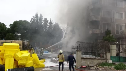Pendik'te korkutan yangın: 4 katlı binaya sıçradı