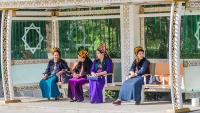 Yasaklar ülkesinde kıyafet kuralı sıkılaştı!